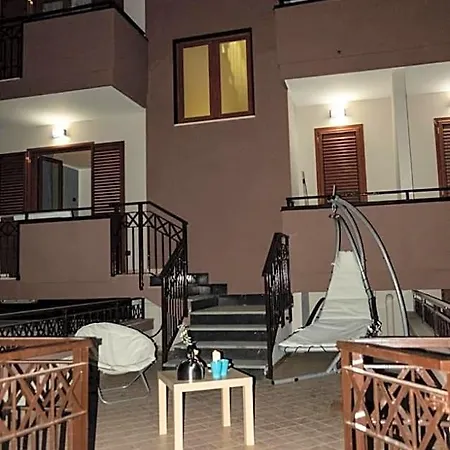 Oda ve Kahvaltı Almi 3*